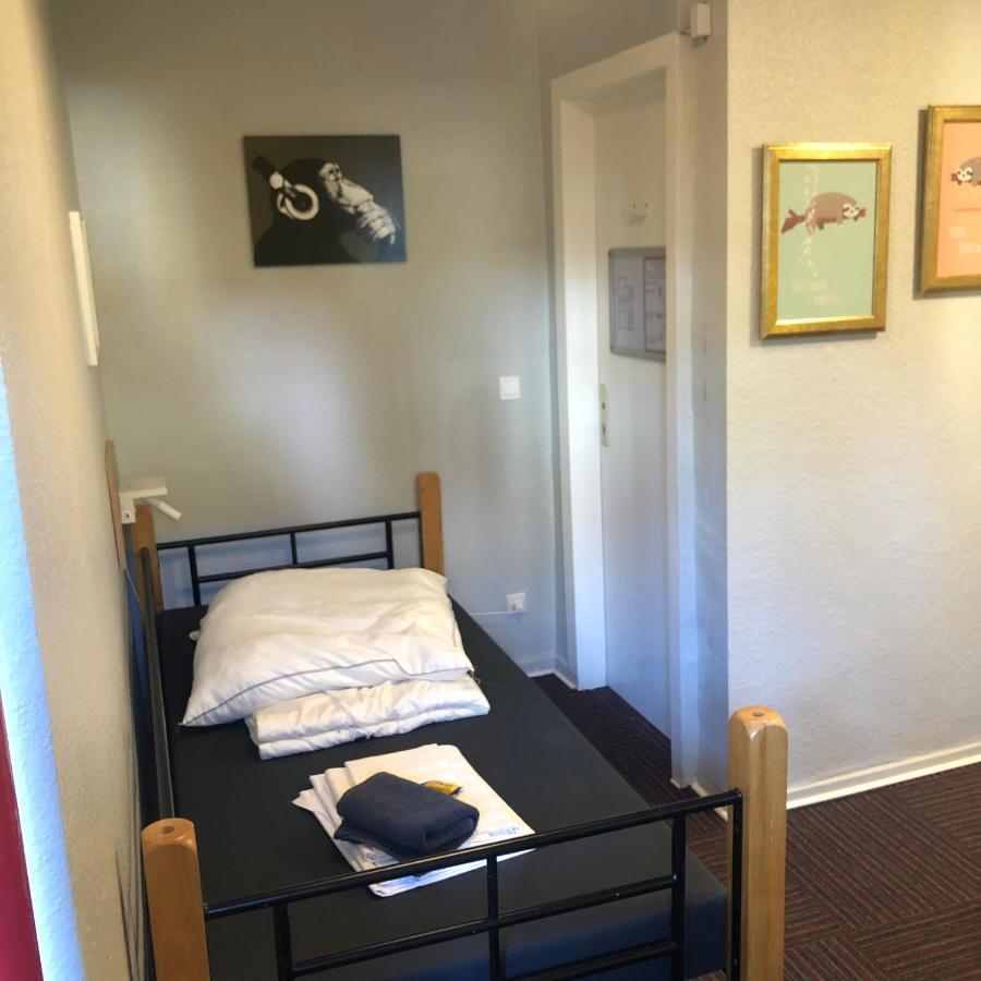Backpackers Duesseldorf - Self Check-In Hostel Eksteriør bilde