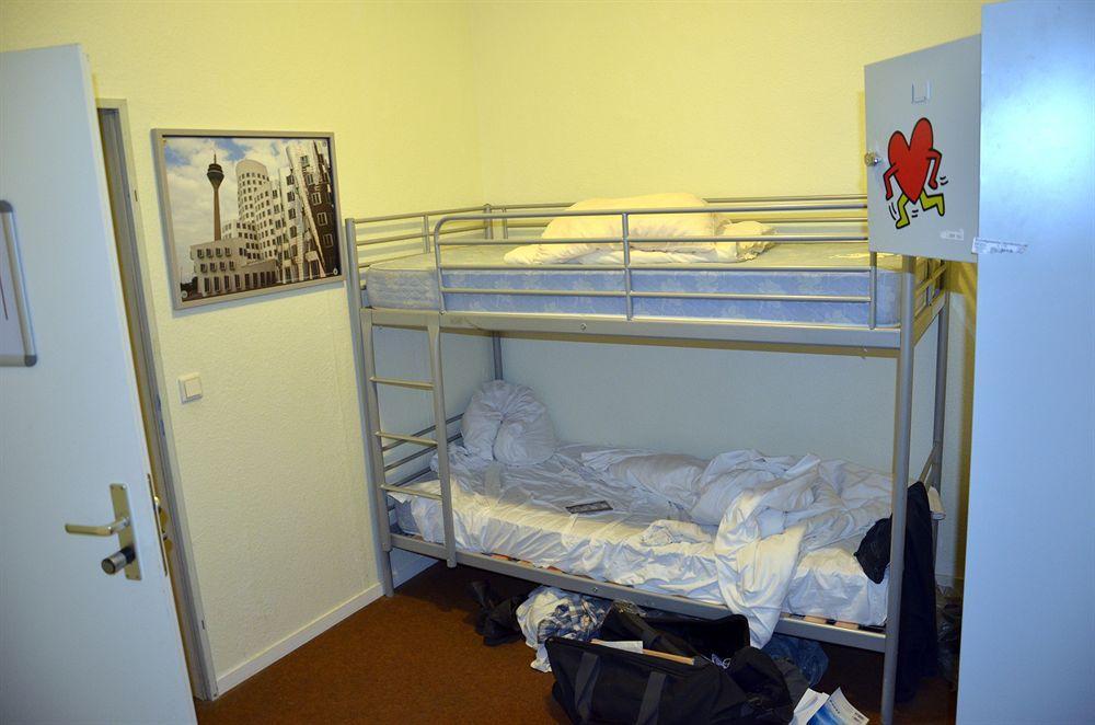 Backpackers Duesseldorf - Self Check-In Hostel Eksteriør bilde